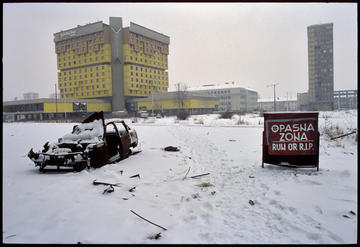 1994, Sarajevo: RIP corri o muori - Foto © Mario Boccia 1994, Sarajevo: RIP corri o muori - Foto © Mario Boccia