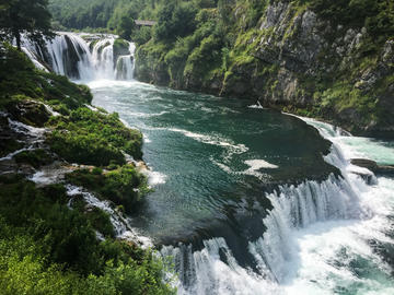 Una river (©Stepo Dinaricus/Shutterstock)