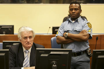 Radovan Karadžić, durante la lettura della sentenza - ICTY - Flickr.com.jpg