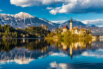 Una veduta del lago di Bled, Slovenia (© Zdenek Matyas Photography/Shutterstock)