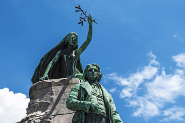 Monumento a France Prešeren, Lubiana © Naeblys/Shutterstock