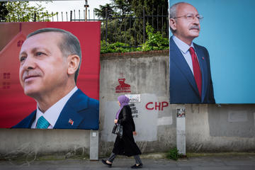 Manifesti elettorali, elezioni presidenziali in Turchia - tolga ildun Shutterstock