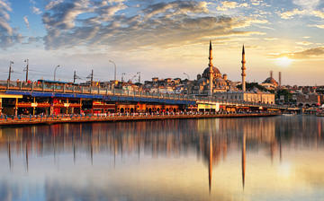 Istanbul - TTstudio/Shutterstock