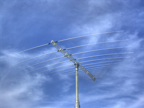 Antenna - twicepix/flickr