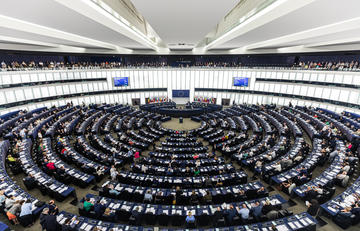 Plenaria del Parlamento europeo © Drop of Light/Shutterstock