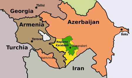 In verde è indicato il territorio della regione autonoma del Nagorno Karabakh in eopca sovietica, in gialli i territori occupati dalle autorità de facto di Stepanakert e a cui si fa riferimento nei "principi di Madrid"