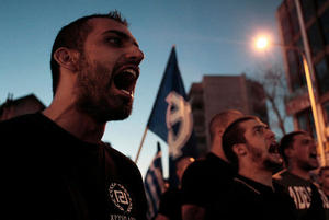 Sostenitori del movimeto di estrema destra Alba Dorata in Grecia (@ Alexandros Michailidis/Shutterstock)