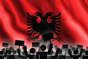 Albania, proteste - foto Pilotsevas Shutterstock.jpg