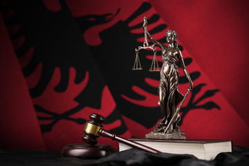 Corte costituzionale Albania © Mehaniq Shutterstock