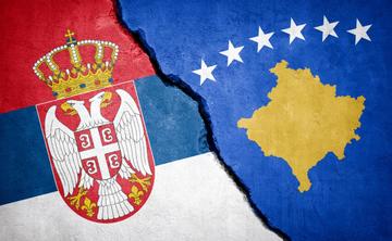 Rappresentazione dello scontro tra Serbia e Kosovo - © ffikretow/Shutterstock