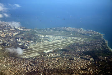 Istanbul, aeroporto Atatürk, foto Grzegorz Jereczek - Flickr.jpg