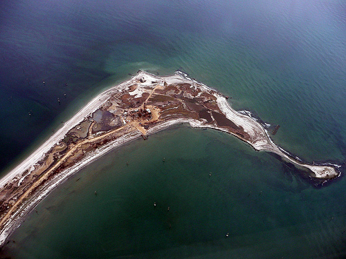 Area di trivellazioni vicino Baku, in Azerbaijan, sul mar Caspio (Dan../Flickr) Area di trivellazioni vicino Baku, in Azerbaijan, sul mar Caspio (Dan../Flickr)