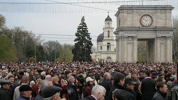 Folla in piazza a Chişinău (Savinov Alexandru /Flickr)