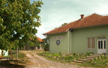 L’ex quartier generale della 511º Brigata di Montagna a difesa ad Arapuša, distante circa 12 km dal centro di Bosanska Krupa - © Davide Mendeni
