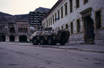 Mostar est, 1996 - foto © Giacomo Scattolini - Immagini Fuori Fuoco.JPG Mostar est, 1996 - foto © Giacomo Scattolini - Immagini Fuori Fuoco.JPG