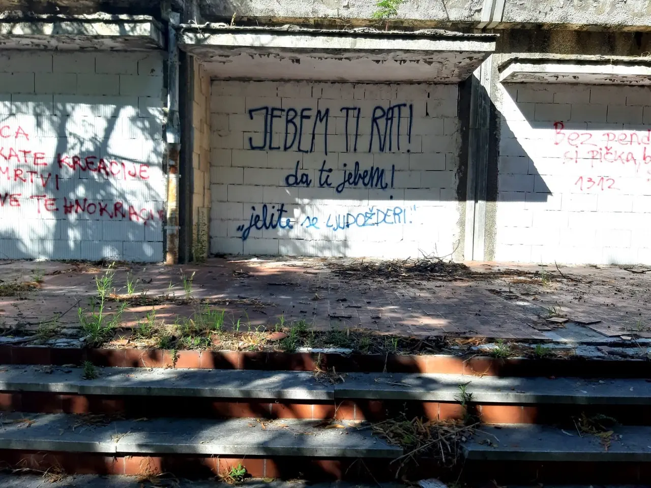 Fuck the war written on the walls of Benkovac (photo N. Kožul) Fuck the war written on the walls of Benkovac (photo N. Kožul)