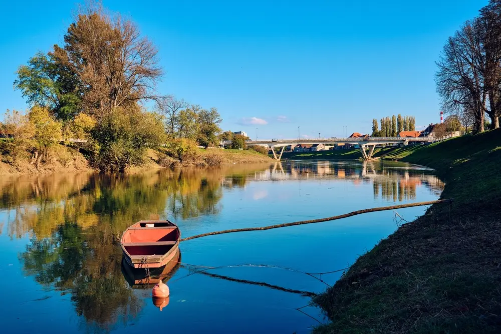 Kupa u blizini Karlovca – ckolic/Shutterstock Kupa u blizini Karlovca – ckolic/Shutterstock