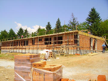 Un cantiere edile a Varvarin, in Serbia