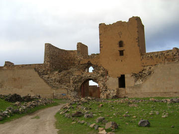 Ani, il portone d'ingresso all'antica capitale medievale armena (Foto Ilenia Santin) Ani, il portone d'ingresso all'antica capitale medievale armena (Foto Ilenia Santin)