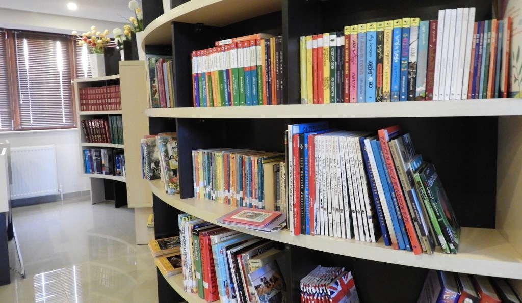 Biblioteche-ricolme-d-odio