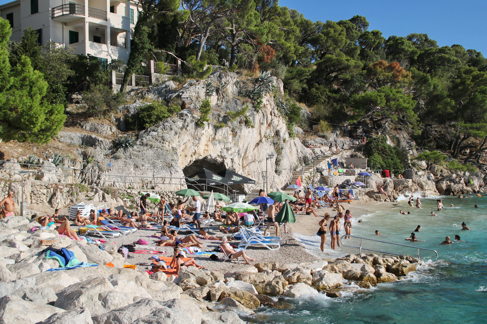 Croazia-regge-il-turismo-ma-salgono-i-contagi