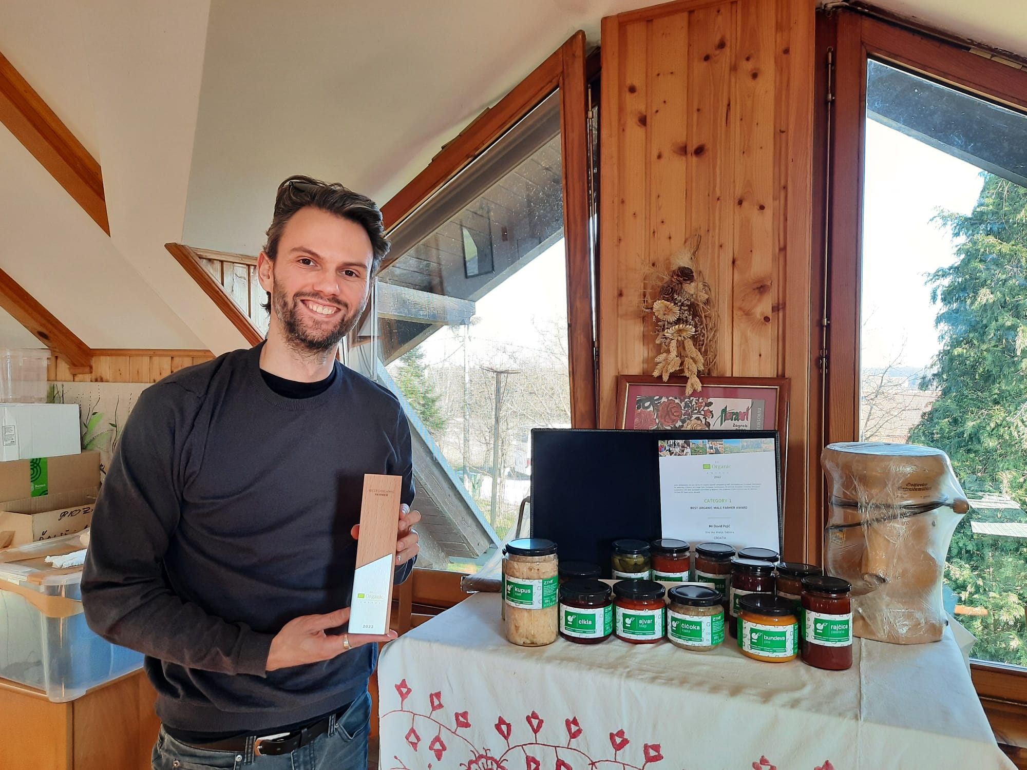 David Pejić presso la Zrno Eko Imanje (foto G. Vale) David Pejić presso la Zrno Eko Imanje (foto G. Vale)