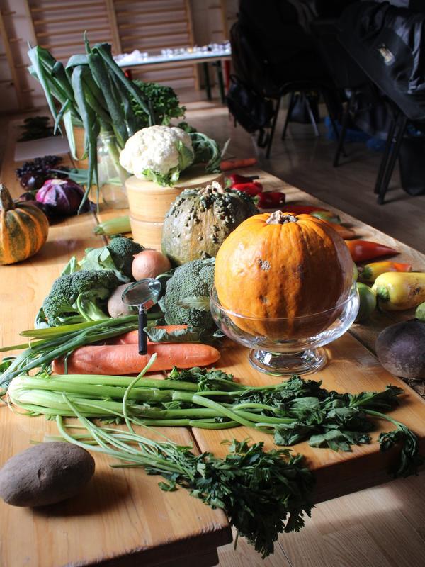 Durante uno degli atelier promossi da Pause-Atelier dei Sapori in Kosovo - © RTM Volontari nel mondo