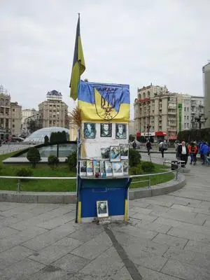 Foto delle vittime in piazza Majdan (foto P. Bergamaschi)