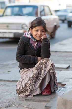 Georgia, una bambina di strada (Foto © Onnik Krikorian) Georgia, una bambina di strada (Foto © Onnik Krikorian)