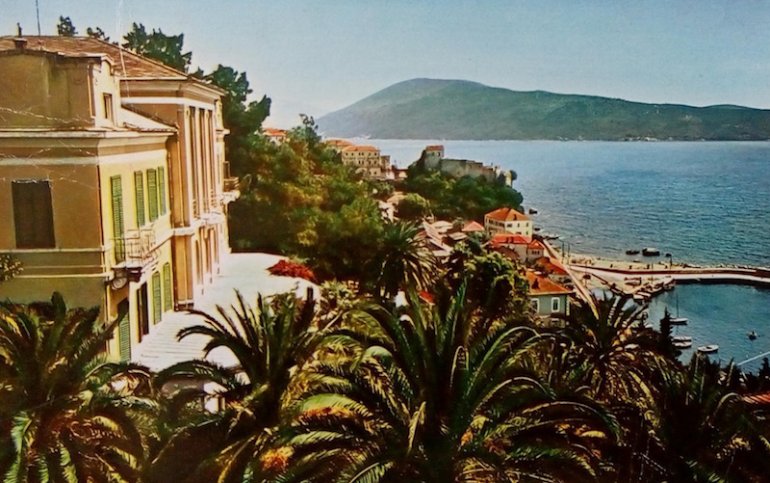 L'Hotel Boka in una cartolina postale del 1968 L'Hotel Boka in una cartolina postale del 1968