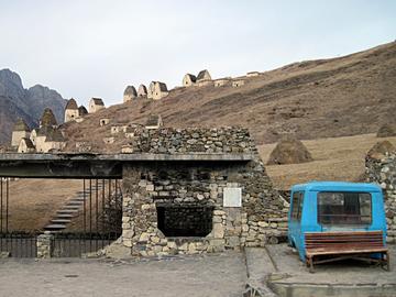 Ingresso alla "città dei morti", Dargavs