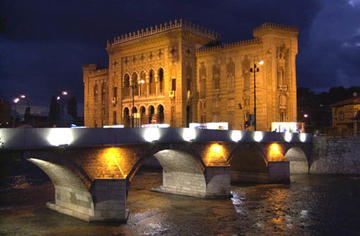 La biblioteca di Sarajevo (Foto Christian Penocchio)
