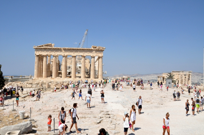La spianata dell'Acropoli - foto F:Polacco La spianata dell'Acropoli - foto F:Polacco
