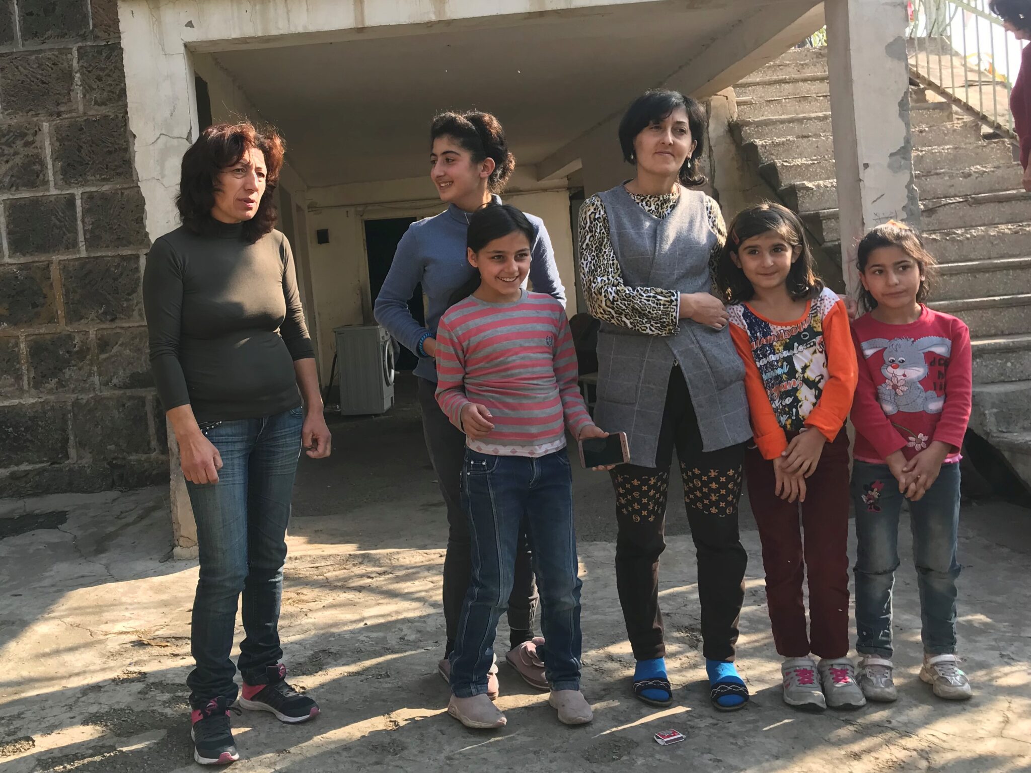 Sfollati a Mughni - © Dvin Titizian/OC Media