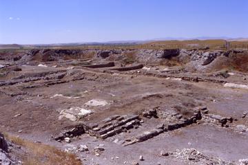 Quello che resta del Tempio di Zeus nell'antica Gordio. Qui era custodito il carro con il nodo reciso da Alessandro. Foto di F. Polacco Quello che resta del Tempio di Zeus nell'antica Gordio. Qui era custodito il carro con il nodo reciso da Alessandro. Foto di F. Polacco