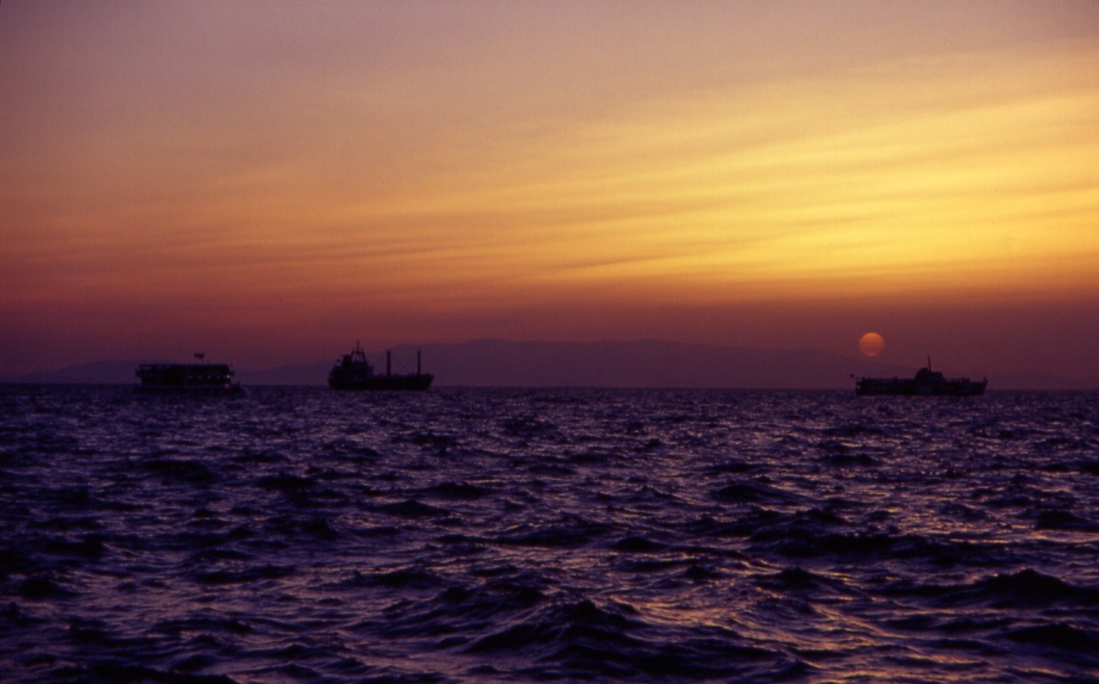 Tramonto sul mare di Smirne