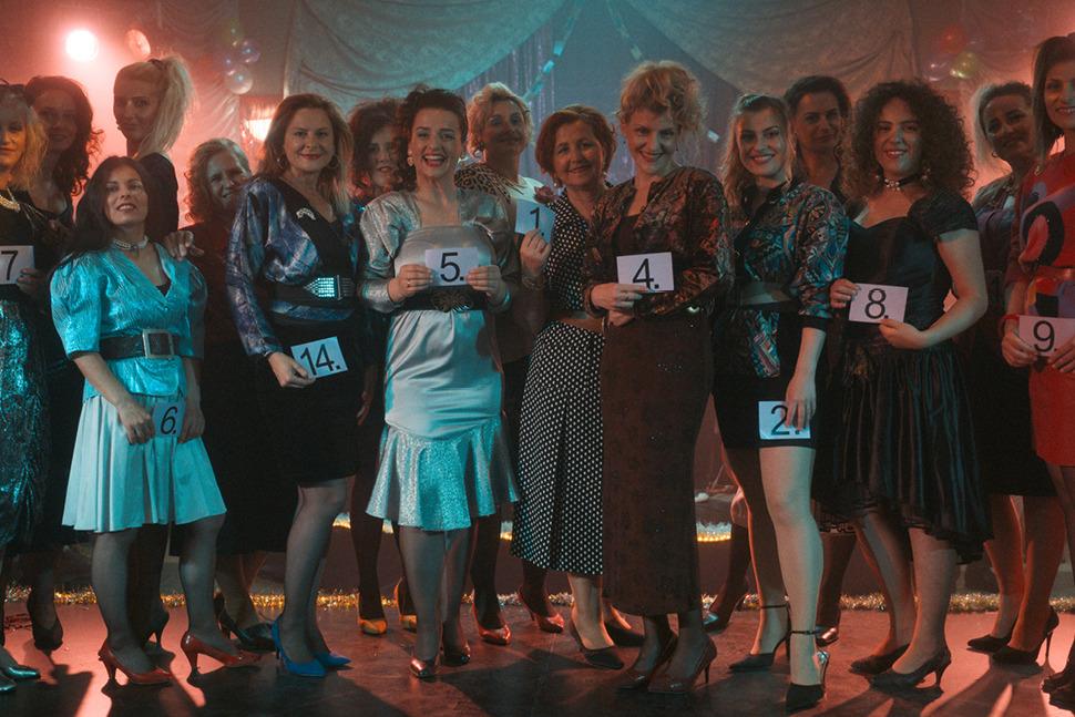 Un fotogramma tratto dal film "Quo vadis, Aida?" Un fotogramma tratto dal film "Quo vadis, Aida?"