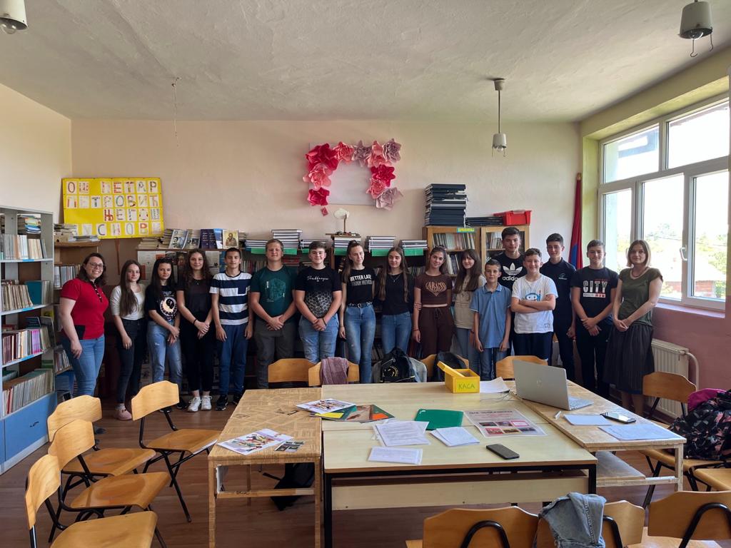 Una classe di Prijedor coinvolta nelle attività sulle cooperative - foto dell'Associaizone Progetto Prijedor