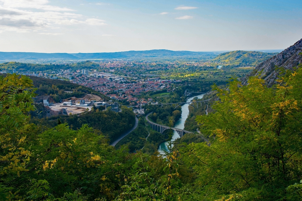 Una veduta dell'Isonzo e di Nova Gorica - © Dragoncello/Shutterstock