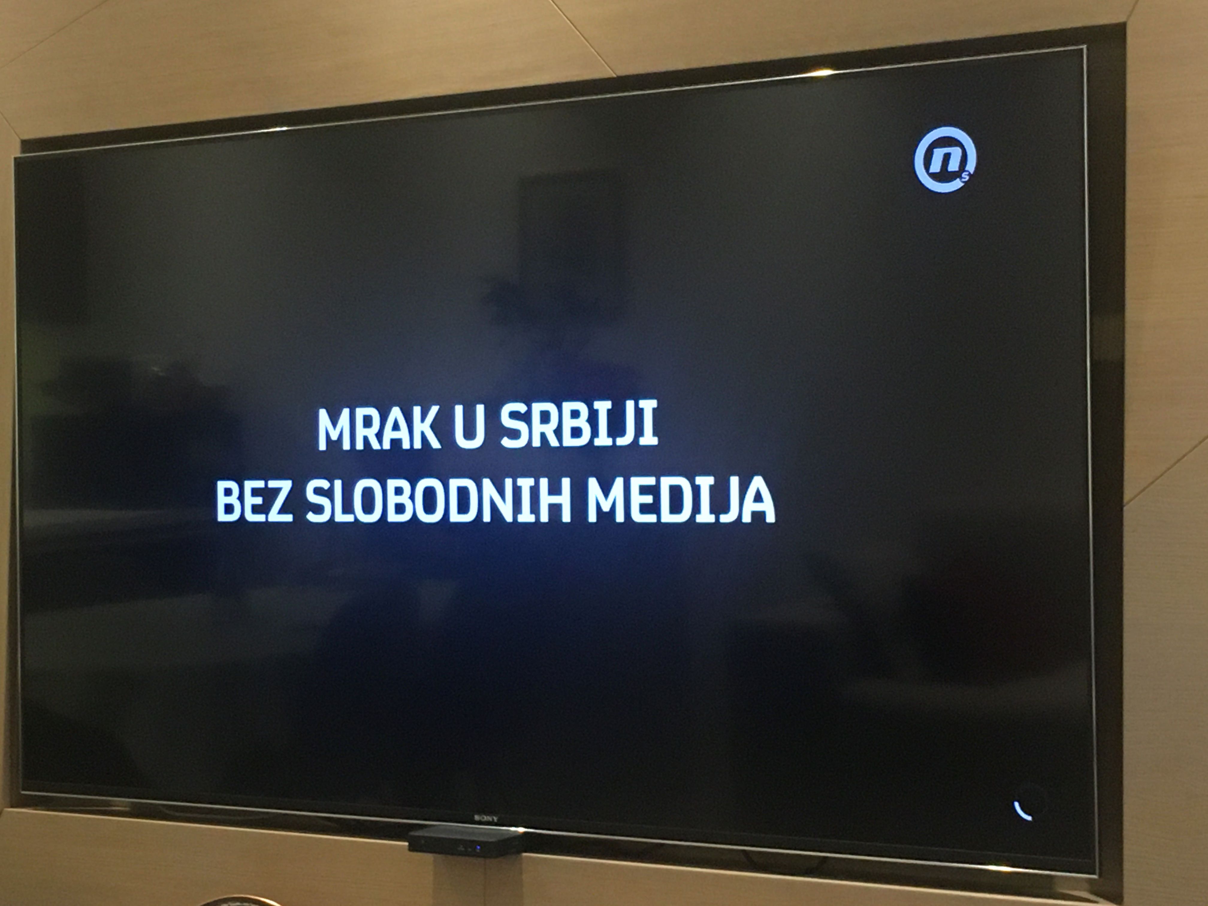 "Buio in Serbia senza media liberi"