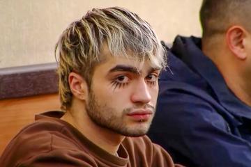 Grigoriadis alla sua prima udienza in tribunale il 31 marzo (screen shot)