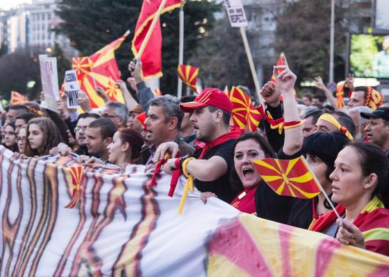 Manifestazione filogovernativa (foto G. Vale) Manifestazione filogovernativa (foto G. Vale)