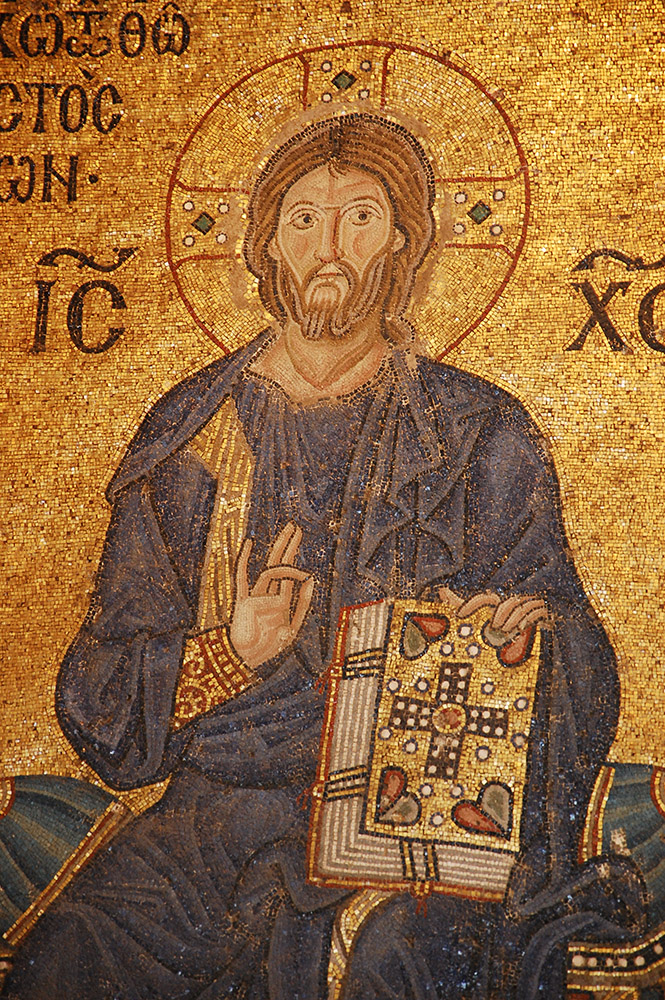 Uno dei mosaici bizantini all'interno di Santa Sofia Uno dei mosaici bizantini all'interno di Santa Sofia