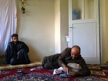 Famiglia di profughi siriani (foto A. Gilabert)