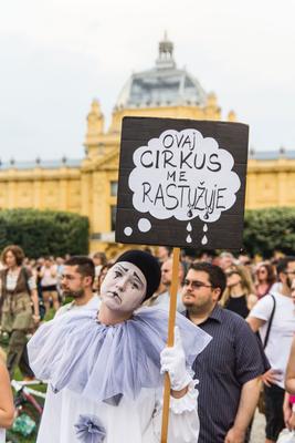 Zagabria "Questo circo mi rattrista" (foto G. Vale) Zagabria "Questo circo mi rattrista" (foto G. Vale)