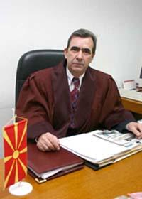 Il presidente della Corte Costituzionale macedone, Trendafil Ivanovski, prima vittima della "lustracja" avviata nel Paese Il presidente della Corte Costituzionale macedone, Trendafil Ivanovski, prima vittima della "lustracja" avviata nel Paese