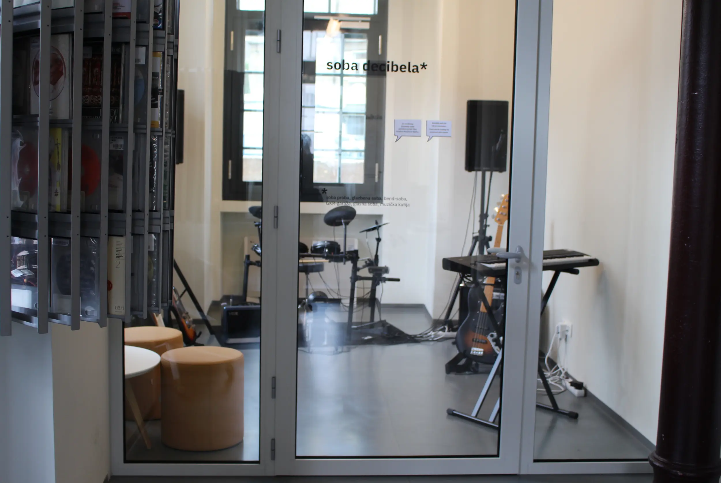 The decibel room - photo N. Corritore