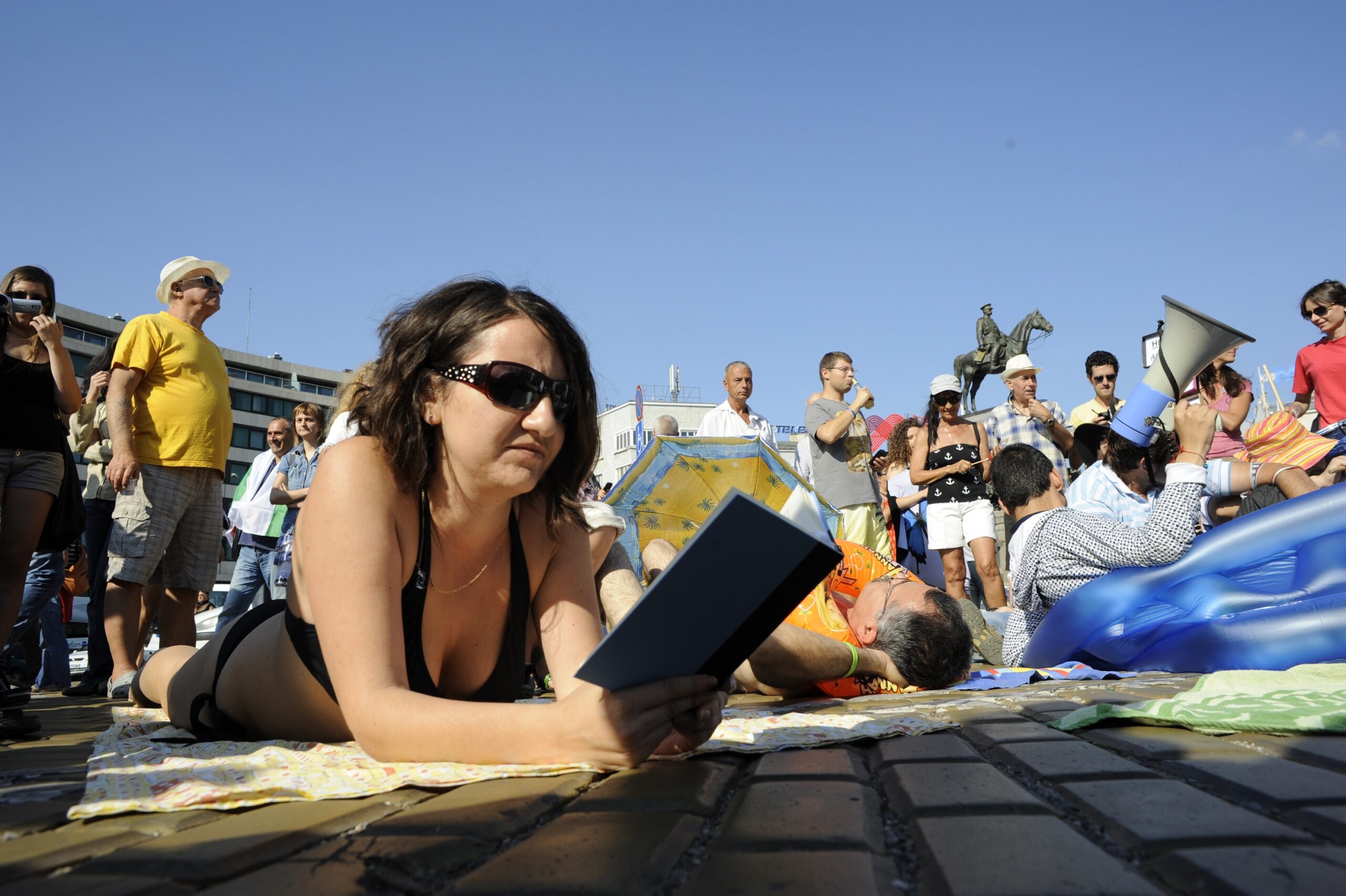 Bulgaria-proteste-balneari-di-fronte-al-parlamento-di-Sofia-2
