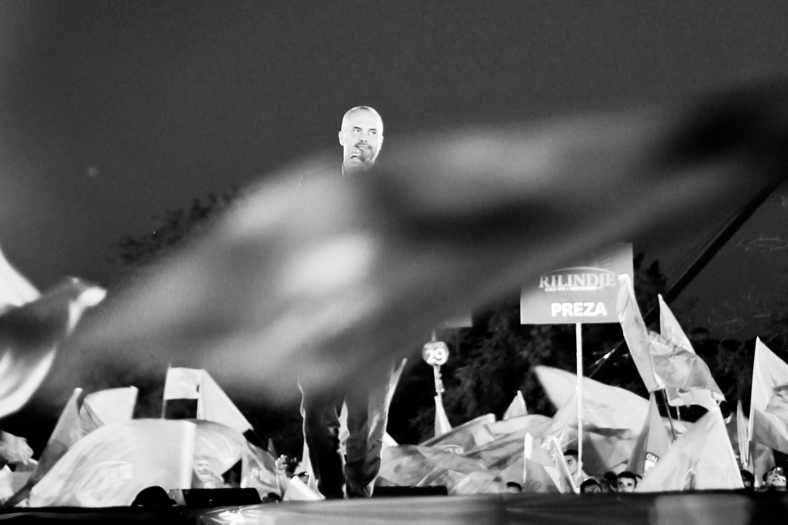 Giugno-2013-l-Albania-al-voto-14