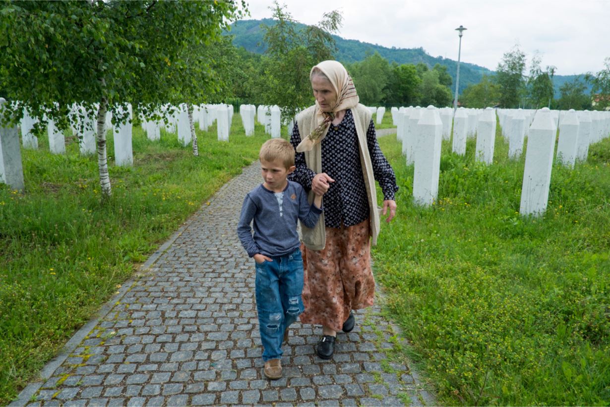 Inzko-contro-il-negazionismo-su-Srebrenica-scontro-in-Bosnia-Erzegovina